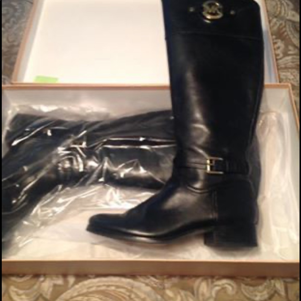 Michael Kors boots size Size 9 1/2M